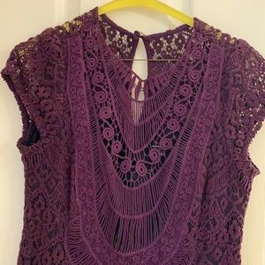 Cap sleeve lace dress